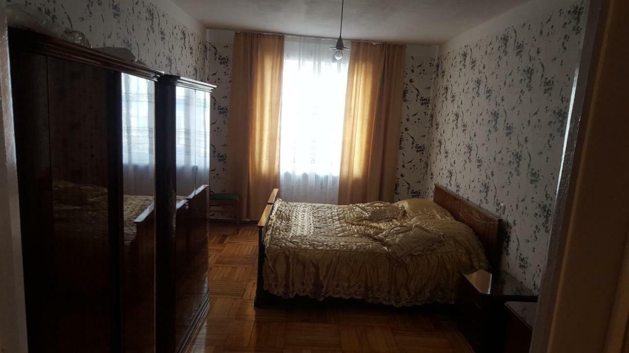 Apartament Apartment Batumi Bagian luar foto